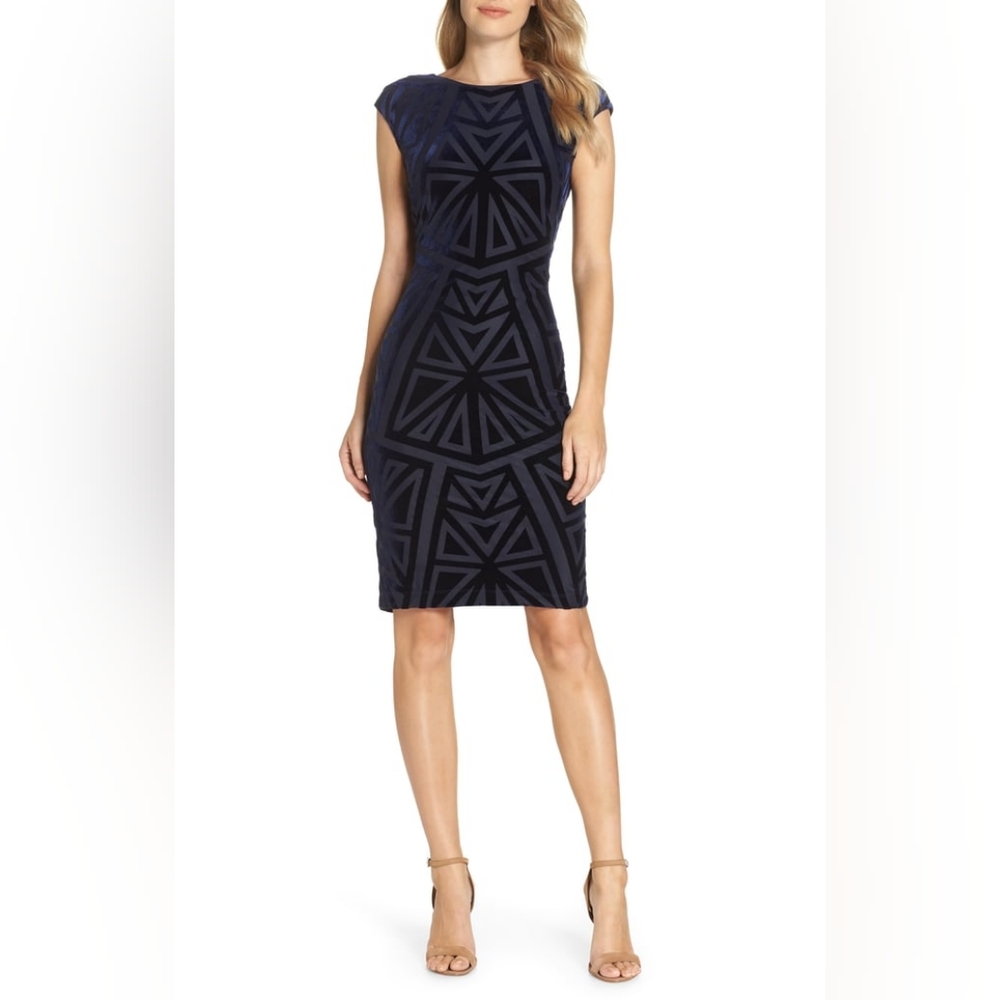 NWOT Vince Camuto Geometric Velvet Dress in Navy Size 2